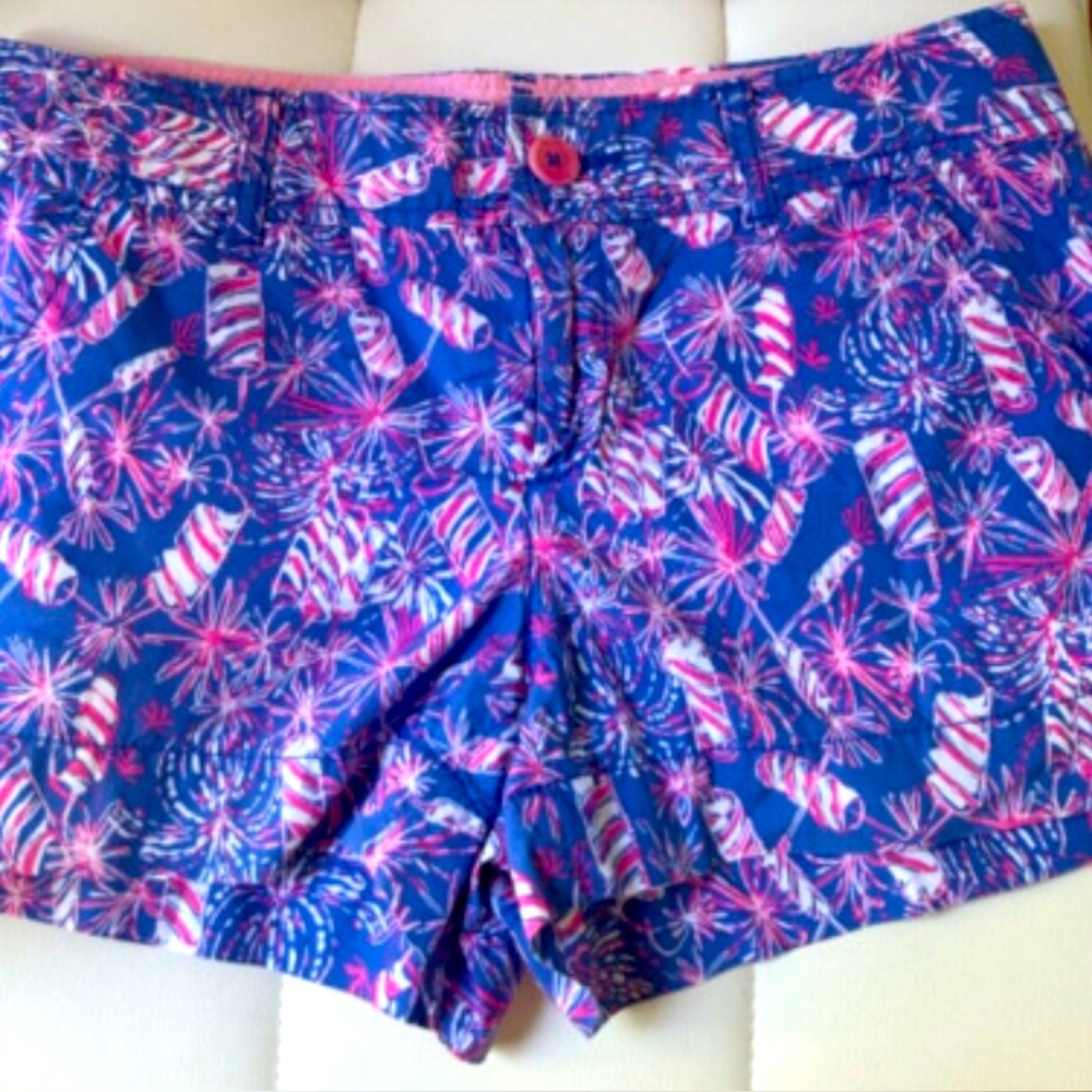 HTF Lilly Pulitzer cherry bomb shorts 🦄
